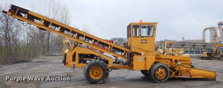 image for item DM6113 1979 Athey 7-12D  windrower