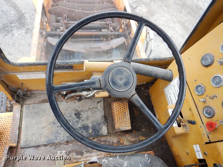 image for item DM6113 1979 Athey 7-12D  windrower