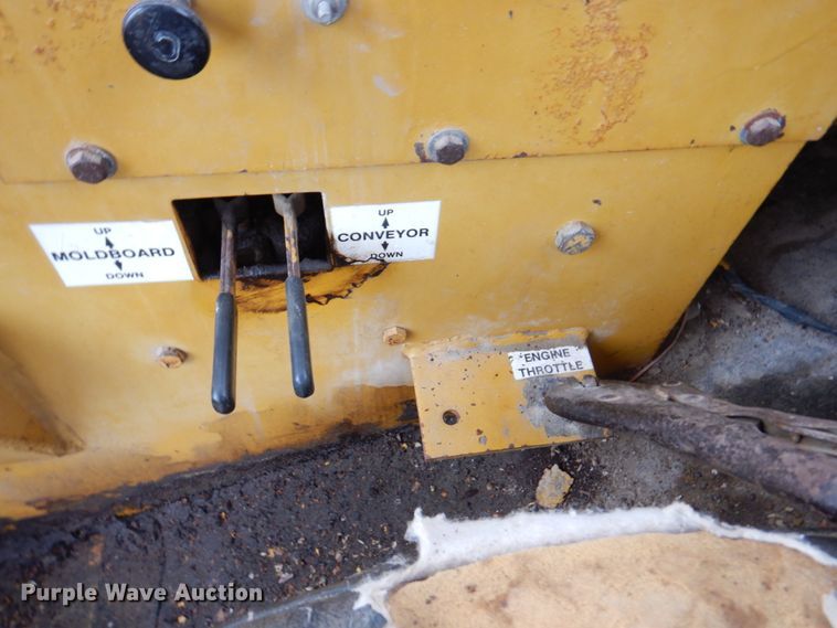 image for item DM6113 1979 Athey 7-12D  windrower