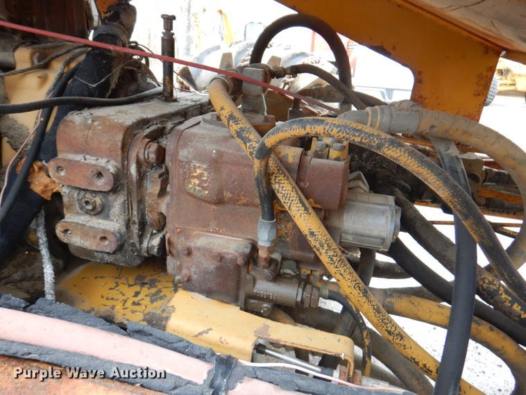 image for item DM6113 1979 Athey 7-12D  windrower