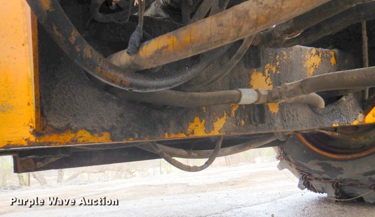 image for item DM6113 1979 Athey 7-12D  windrower