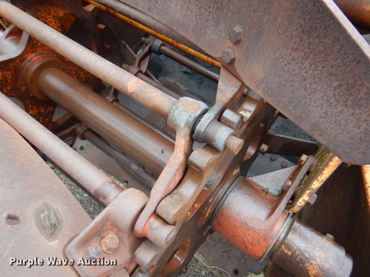 image for item DM6113 1979 Athey 7-12D  windrower