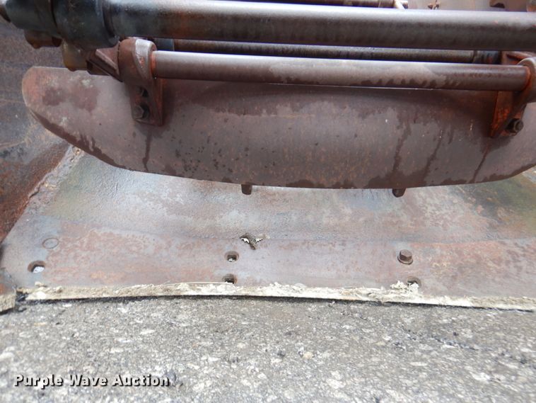 image for item DM6113 1979 Athey 7-12D  windrower