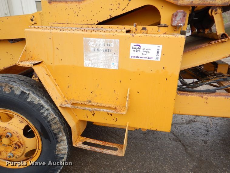 image for item DM6113 1979 Athey 7-12D  windrower