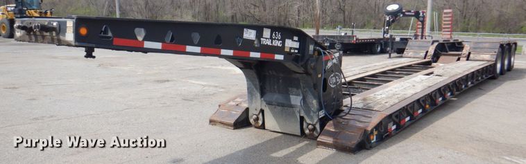 image for item DM6114 2010 Trail King TK110HDG533  lowboy equipment trailer