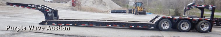 image for item DM6114 2010 Trail King TK110HDG533  lowboy equipment trailer