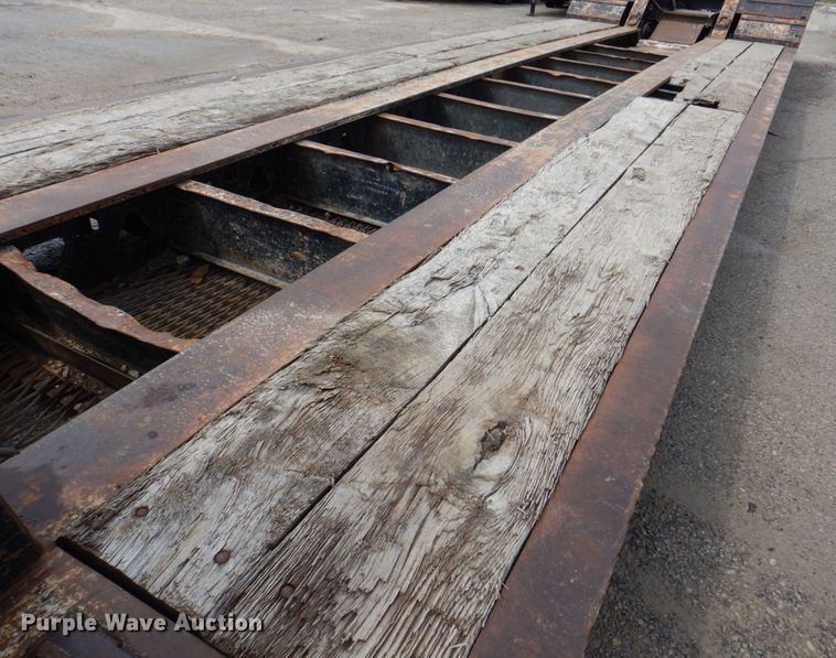 image for item DM6114 2010 Trail King TK110HDG533  lowboy equipment trailer