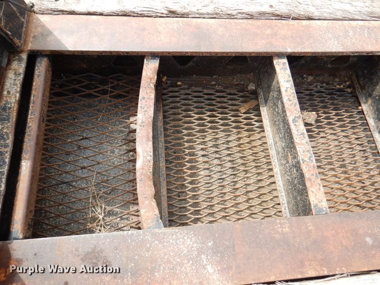 image for item DM6114 2010 Trail King TK110HDG533  lowboy equipment trailer