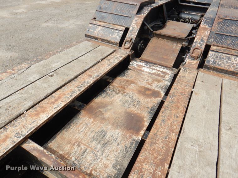 image for item DM6114 2010 Trail King TK110HDG533  lowboy equipment trailer