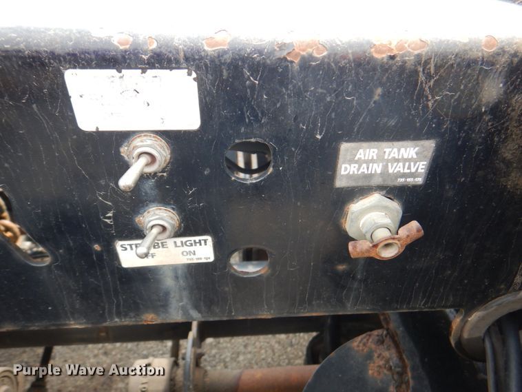 image for item DM6114 2010 Trail King TK110HDG533  lowboy equipment trailer