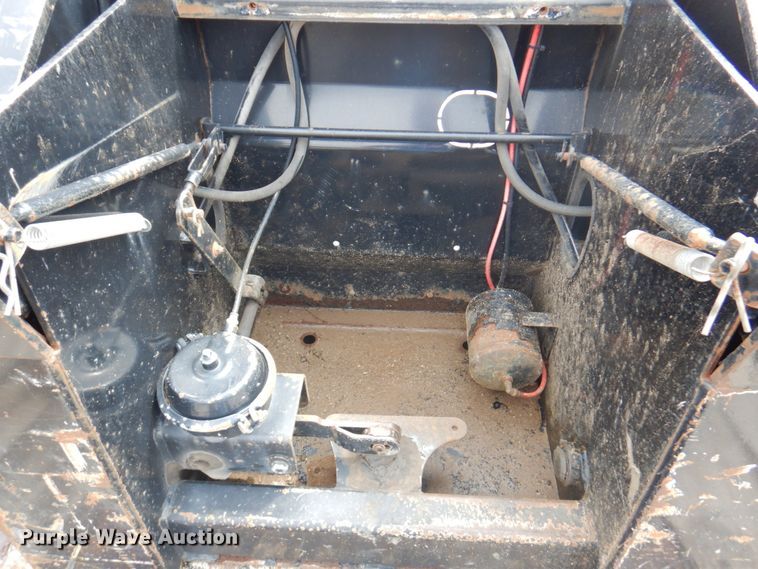 image for item DM6114 2010 Trail King TK110HDG533  lowboy equipment trailer