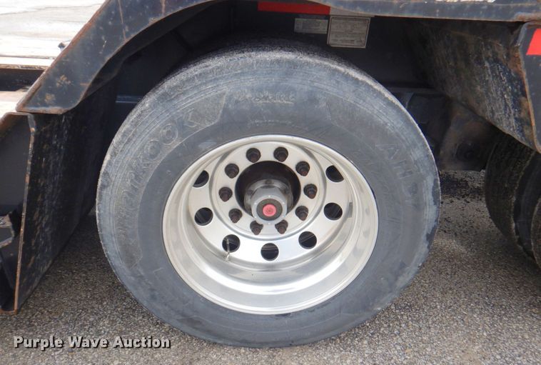 image for item DM6114 2010 Trail King TK110HDG533  lowboy equipment trailer