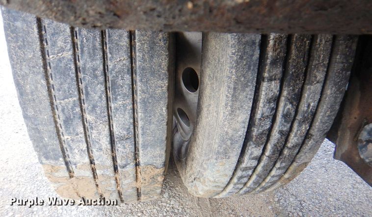 image for item DM6114 2010 Trail King TK110HDG533  lowboy equipment trailer