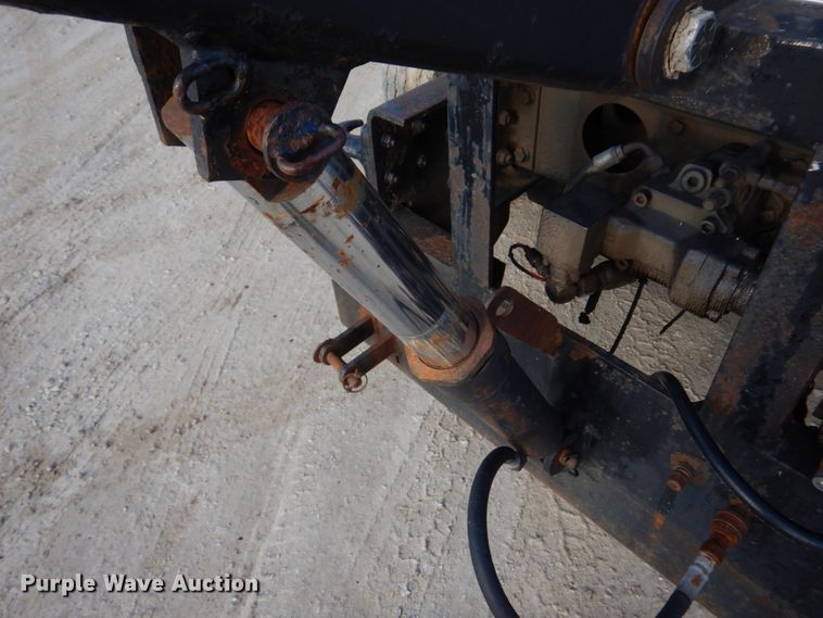 image for item DM7252 2004 International 7400  dump truck