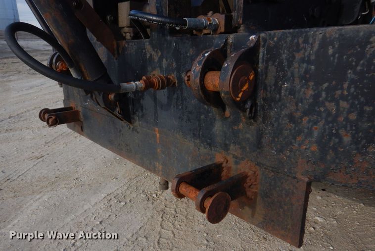 image for item DM7252 2004 International 7400  dump truck