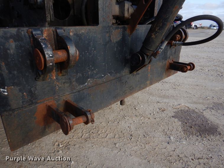 image for item DM7252 2004 International 7400  dump truck