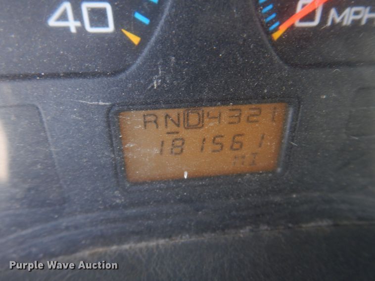 image for item DM7252 2004 International 7400  dump truck