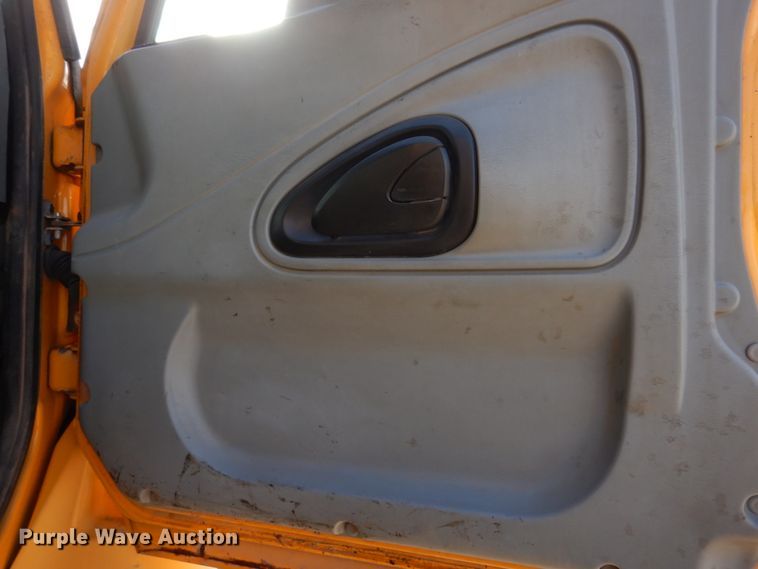 image for item DM7252 2004 International 7400  dump truck