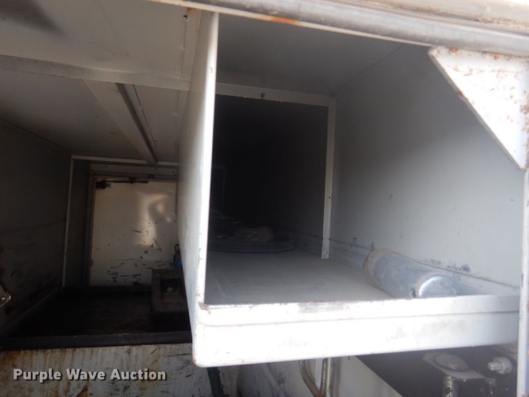 image for item DM7258 1996 Ford F800  dump flatbed truck