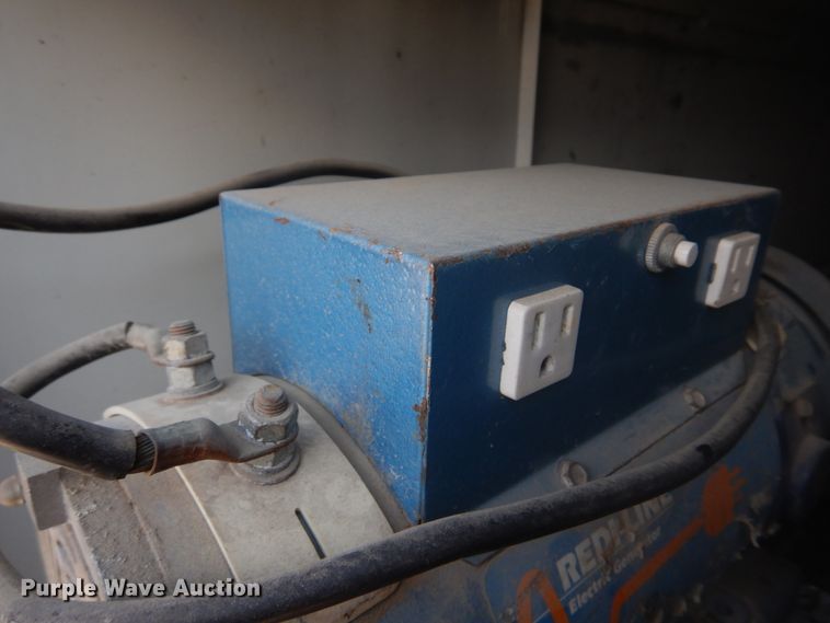 image for item DM7258 1996 Ford F800  dump flatbed truck