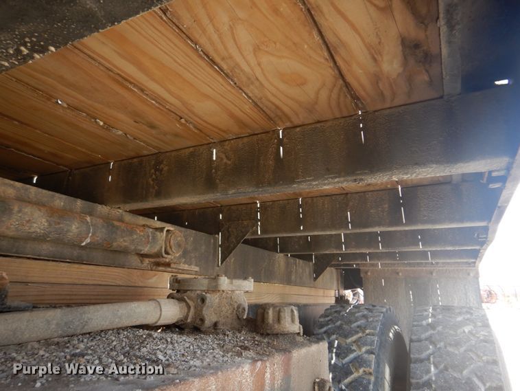 image for item DM7258 1996 Ford F800  dump flatbed truck