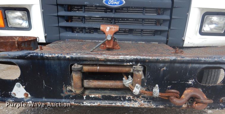 image for item DM7258 1996 Ford F800  dump flatbed truck