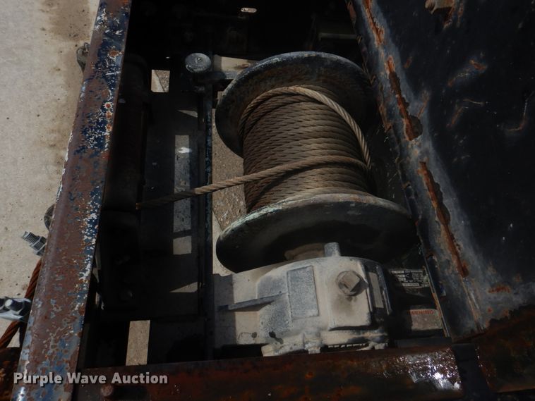 image for item DM7258 1996 Ford F800  dump flatbed truck