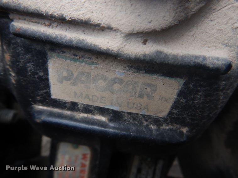 image for item DM7258 1996 Ford F800  dump flatbed truck