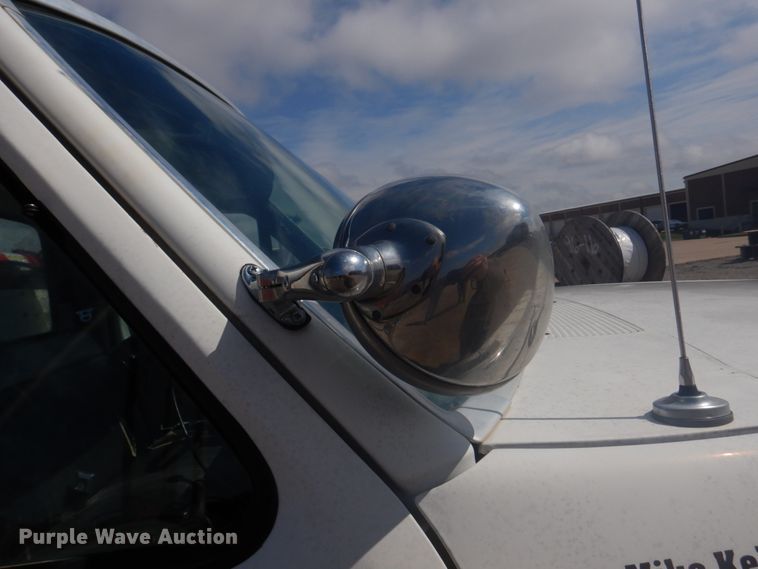 image for item DM7258 1996 Ford F800  dump flatbed truck