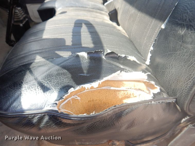 image for item DM7258 1996 Ford F800  dump flatbed truck