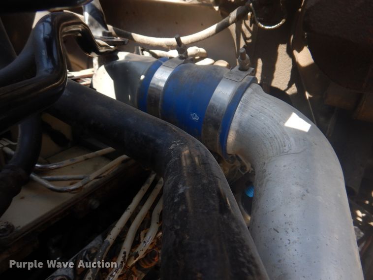 image for item DM7258 1996 Ford F800  dump flatbed truck