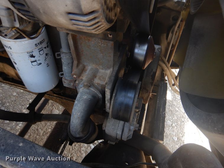 image for item DM7258 1996 Ford F800  dump flatbed truck