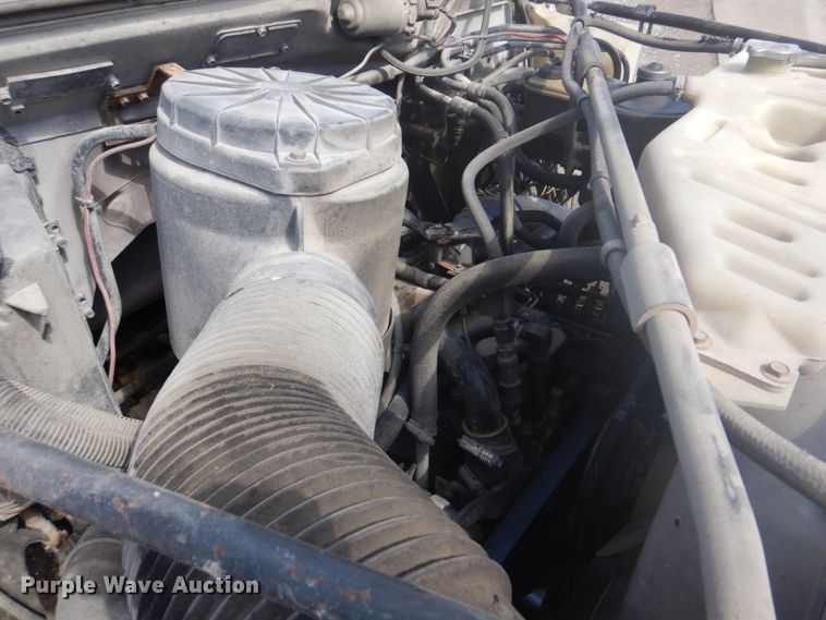 image for item DM7258 1996 Ford F800  dump flatbed truck