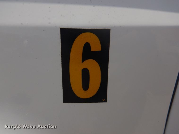 image for item DM7258 1996 Ford F800  dump flatbed truck