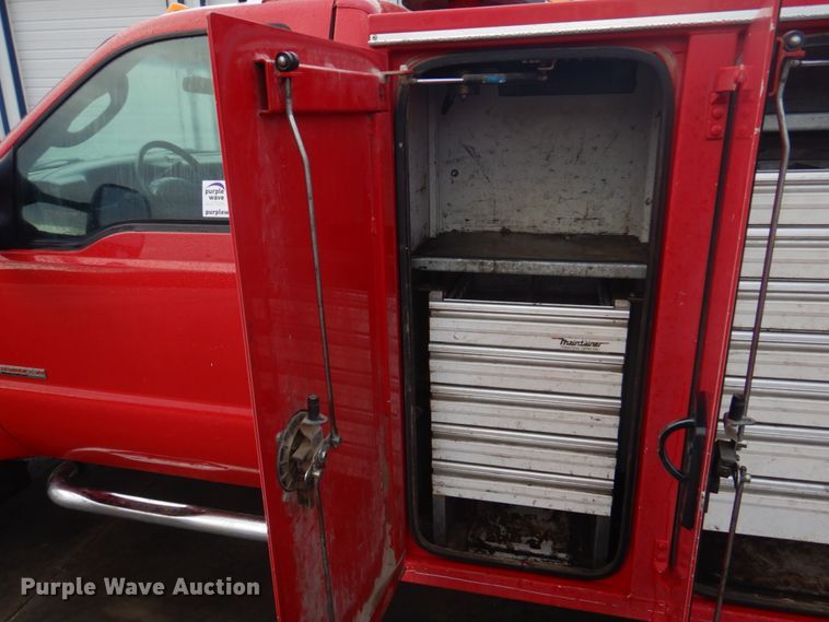 image for item DM7261 2004 Ford F550 Super Duty  utility / service truck