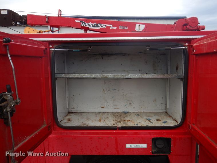 image for item DM7261 2004 Ford F550 Super Duty  utility / service truck