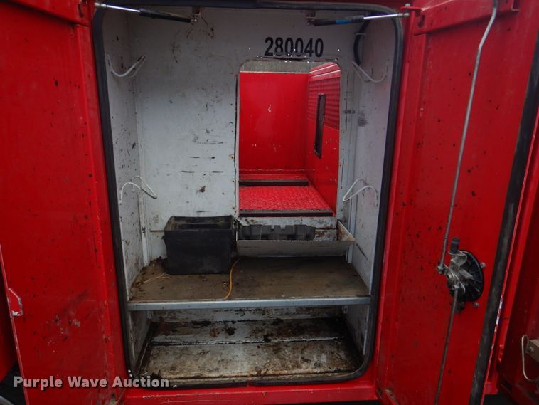 image for item DM7261 2004 Ford F550 Super Duty  utility / service truck