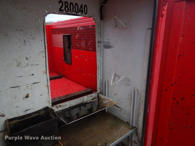 image for item DM7261 2004 Ford F550 Super Duty  utility / service truck