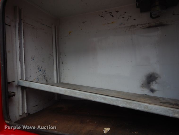 image for item DM7261 2004 Ford F550 Super Duty  utility / service truck