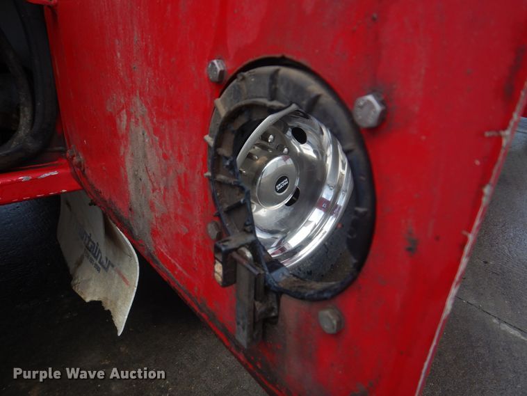 image for item DM7261 2004 Ford F550 Super Duty  utility / service truck