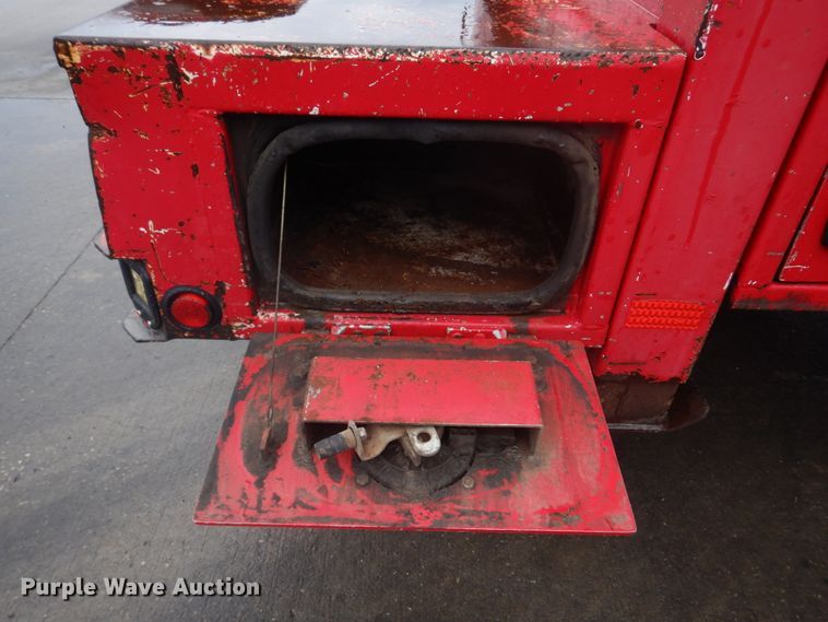 image for item DM7261 2004 Ford F550 Super Duty  utility / service truck