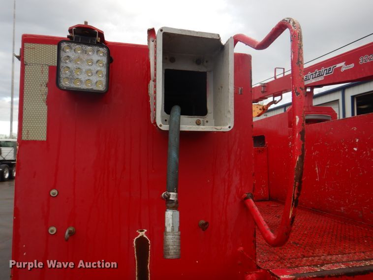 image for item DM7261 2004 Ford F550 Super Duty  utility / service truck