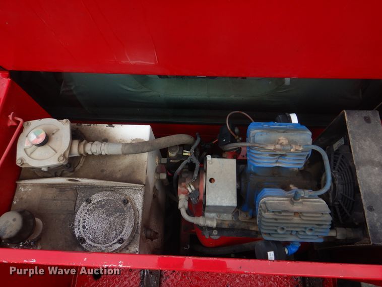 image for item DM7261 2004 Ford F550 Super Duty  utility / service truck