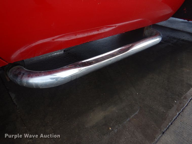 image for item DM7261 2004 Ford F550 Super Duty  utility / service truck