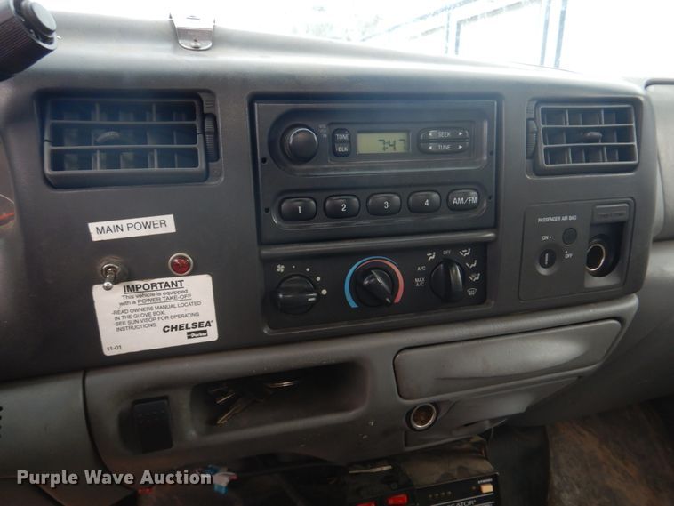 image for item DM7261 2004 Ford F550 Super Duty  utility / service truck