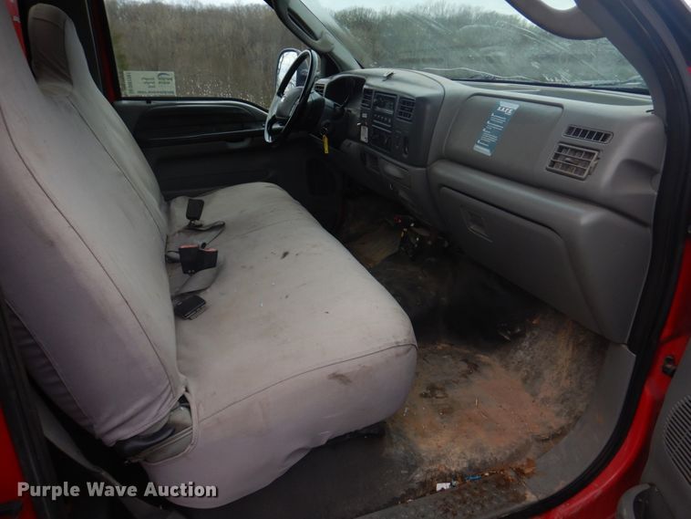 image for item DM7261 2004 Ford F550 Super Duty  utility / service truck