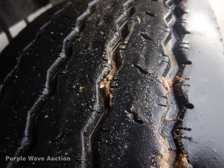 image for item DM7261 2004 Ford F550 Super Duty  utility / service truck