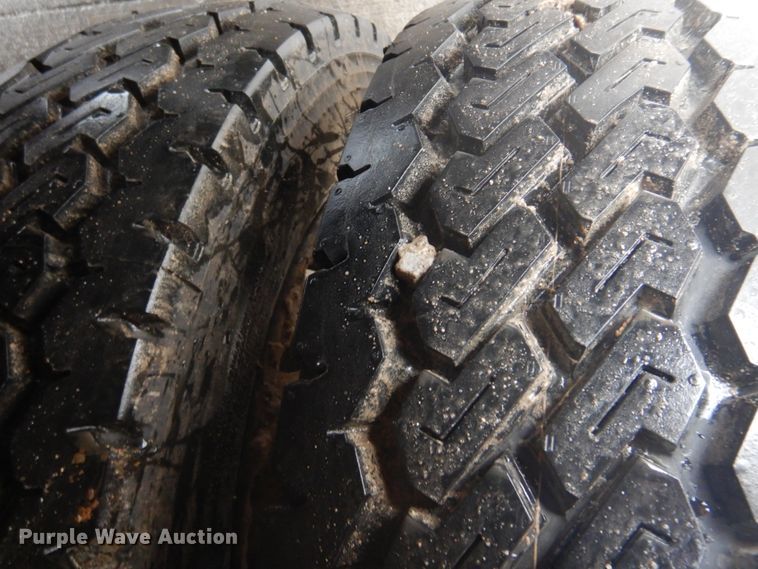 image for item DM7261 2004 Ford F550 Super Duty  utility / service truck