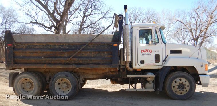 image for item DN1269 1998 Mack CH613  dump truck