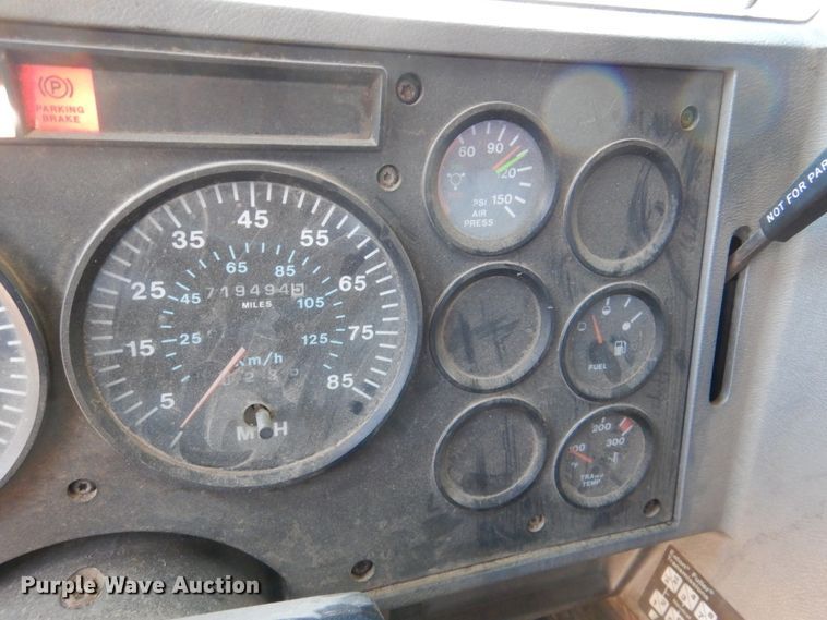 image for item DN1269 1998 Mack CH613  dump truck